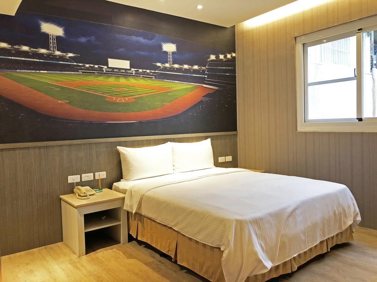 La Hotel-Baseball Theme Hall Гаосюн Экстерьер фото
